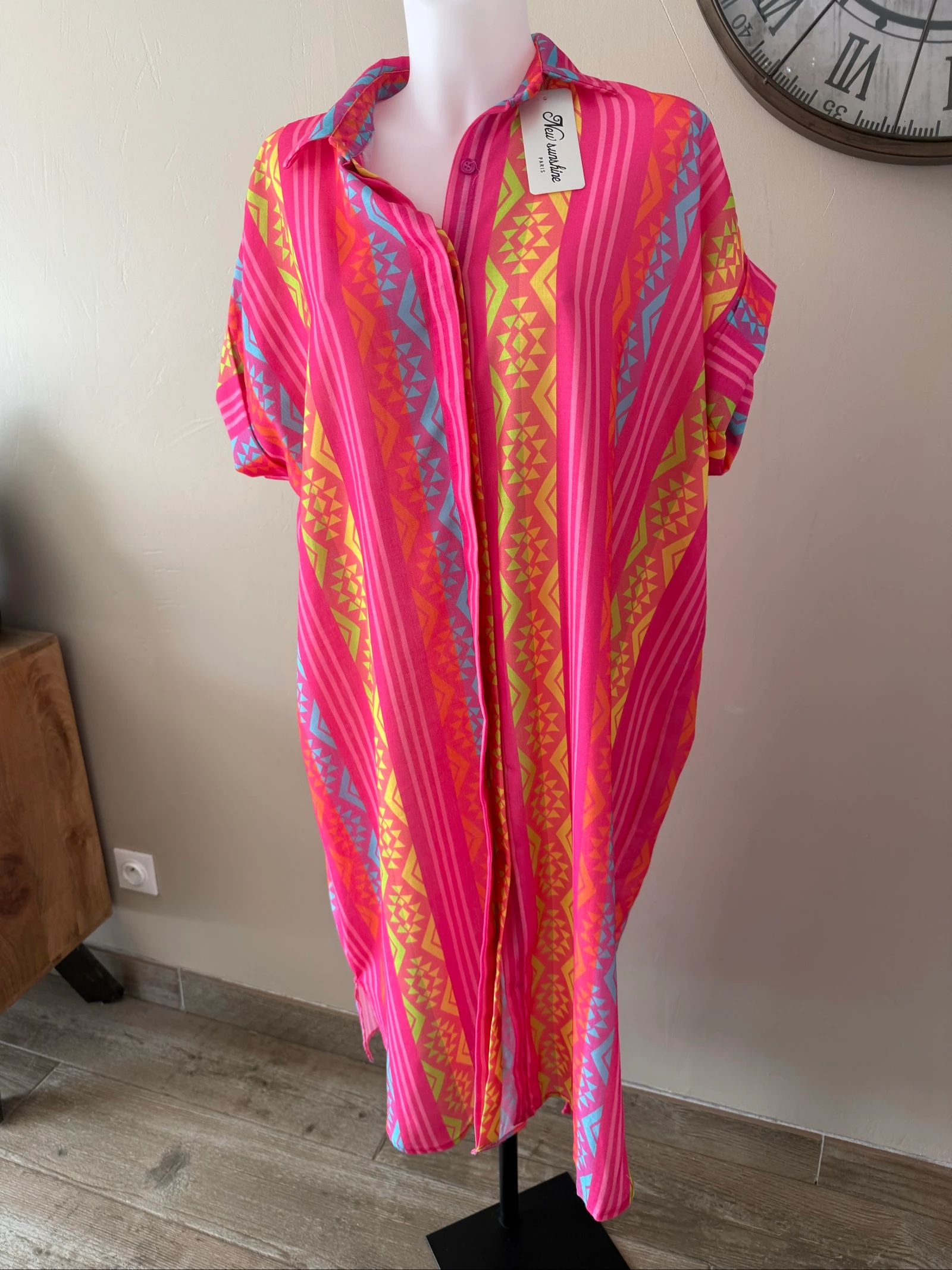 Robe chemise oversize Made in Italy fuchsia géométrique tendance – Taille 40 à 48
